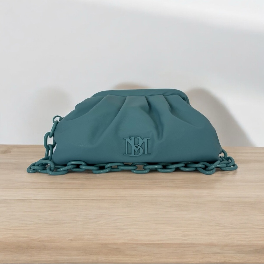 Badgely Mischka purse